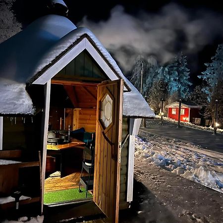 Отель Finska Wioska Kalevala Боровице Экстерьер фото