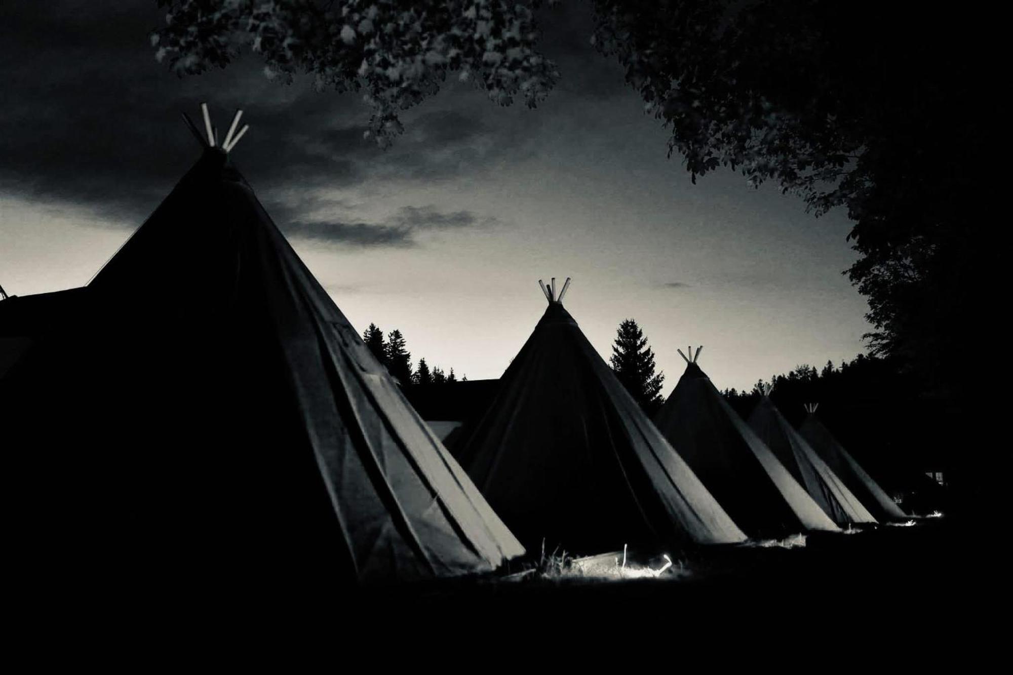 Отель Finska Wioska Kalevala Боровице Экстерьер фото