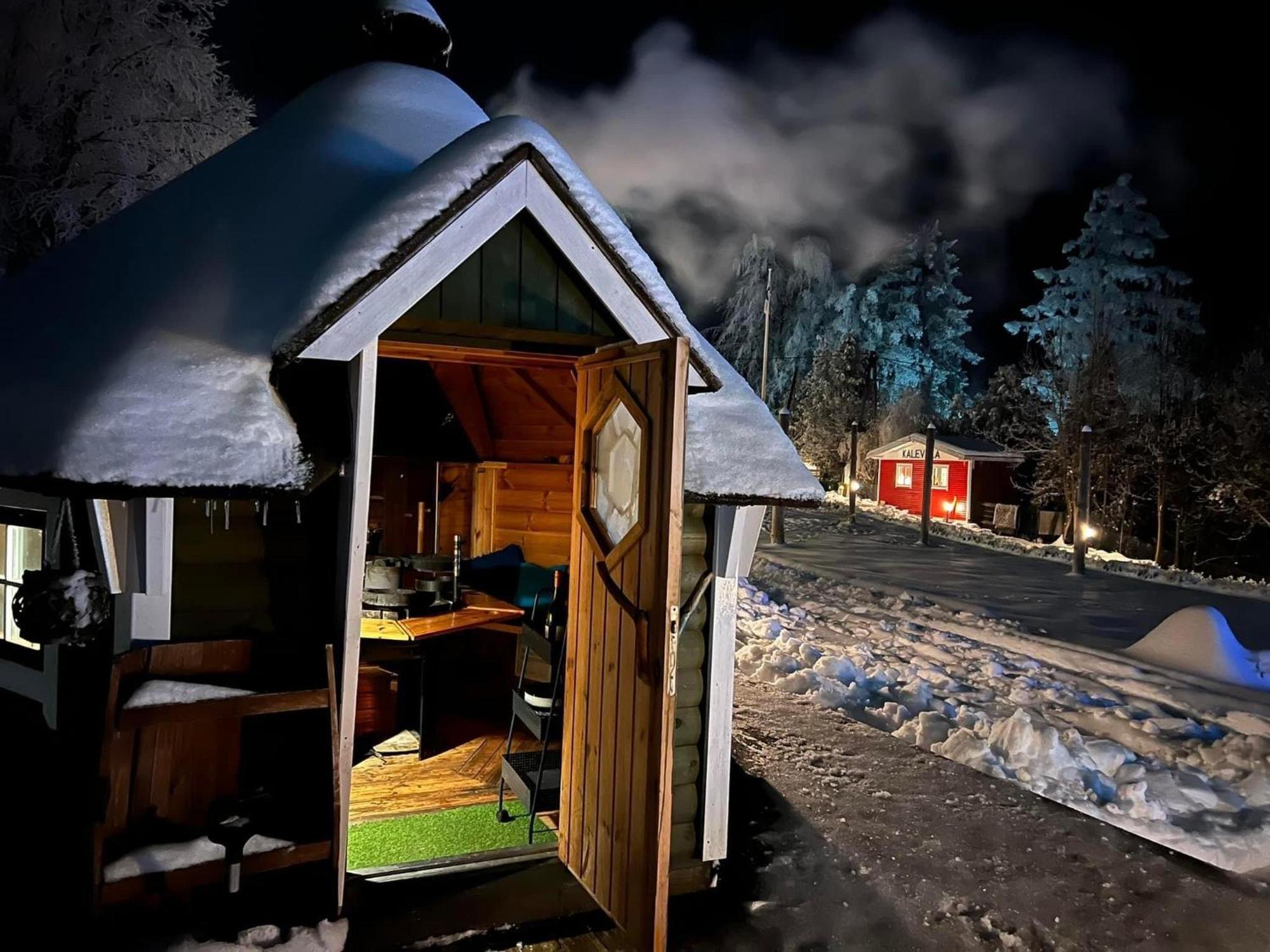 Отель Finska Wioska Kalevala Боровице Экстерьер фото